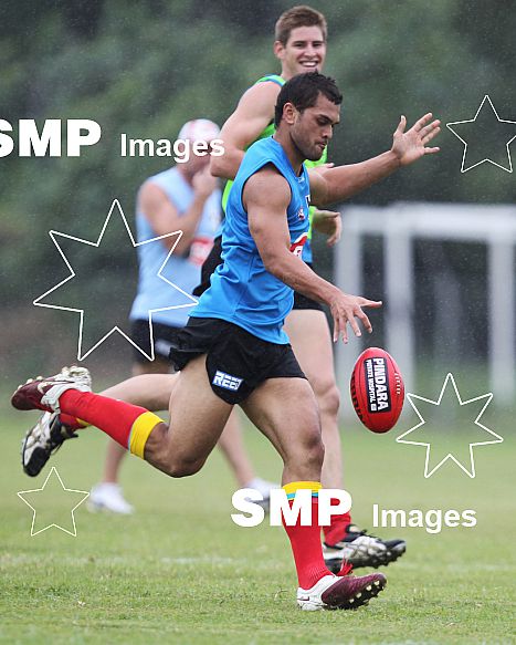 Karmichael Hunt in action during his first official training session for the Gold Coast Football Club at Carrara Stadium.AFL Training , Gold Coast , Queensland ,  Australia . Wednesday 2 June 2010 . Photo: Â© JASON O'BRIEN / SMP IMAGES