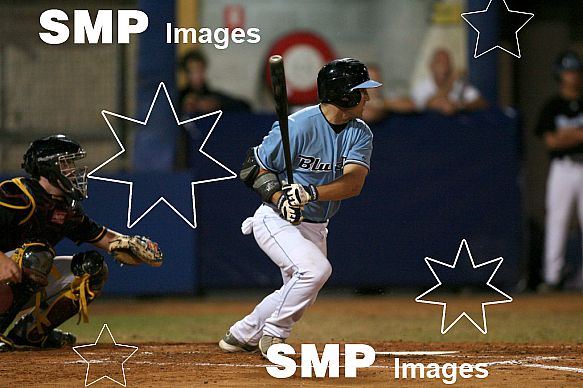 26-11-2010 AUSTRALIAN BASEBALL LEAGUE . SYDNEY BLUE SOX,  V  BRISBANE BANDITS,  VENUE BLACKTOWN OLYMPIC STADIUM .PHOTOGRAPHER NEIL EGERTON SMP IMAGES