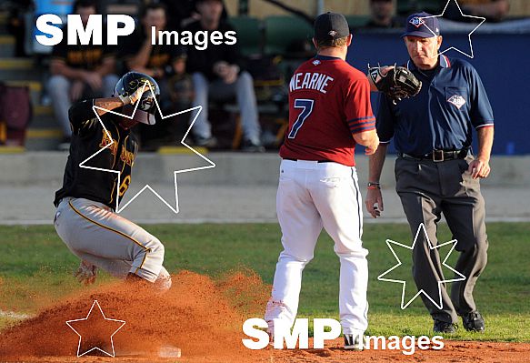 AUSTRALIAN BASEBALL LEAGUE - DECEMBER 23 2010, Melbourne Showgrounds. Melbourne 16 defeated Brisbane 3.